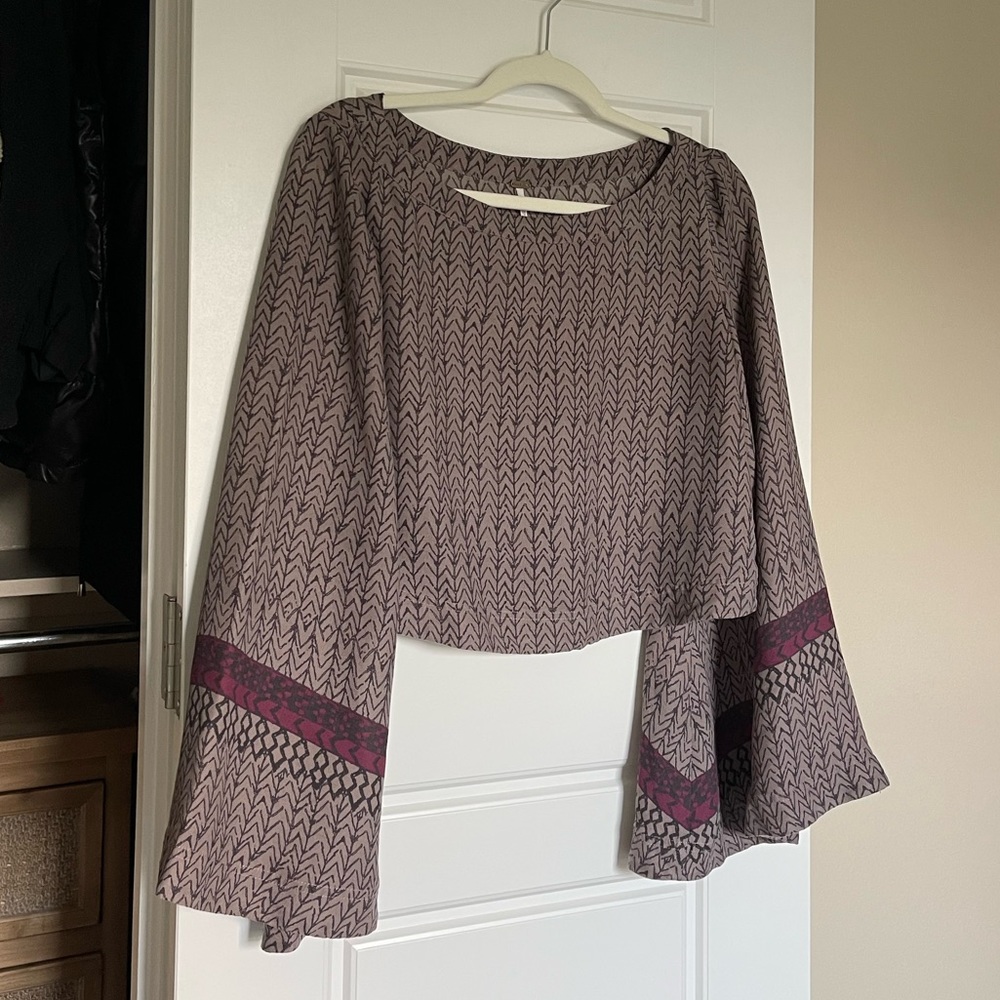 Free People bell sleeve blouse - Picture 2 of 10